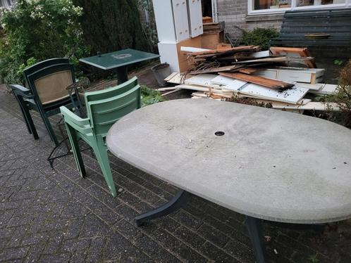 Gratis afhalen tuin tafels tuin stoelen etc