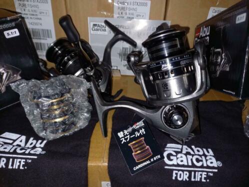 Gratis EZ Braid... bij Abu Garcia Cardinal II STX2000S molen