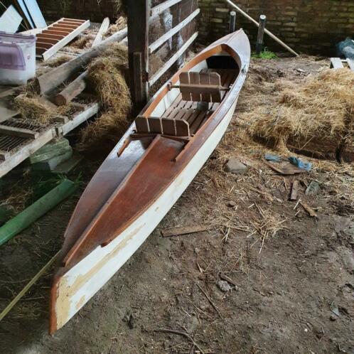 Gratis ophalen houten kano