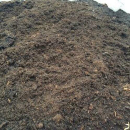 GRATIS Tuinaarde  zwarte grond 1 tot 6 kuub