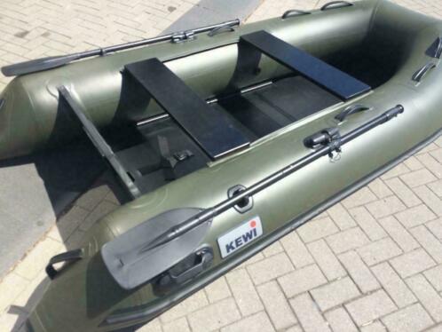 Groene Karperboot 270 L. met Air bodem.NU 795,- Groene boot