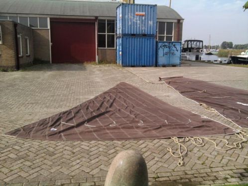 Grootzeil en fok katoen 3x gebruikt