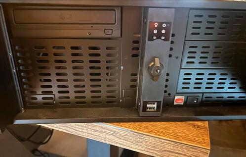 Grote Desktop  Server te koop veel uitbreid mogelijkheden