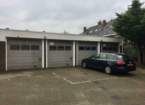 grote Garagebox (2 auto039s) Wassenaar Centrum TE HUUR