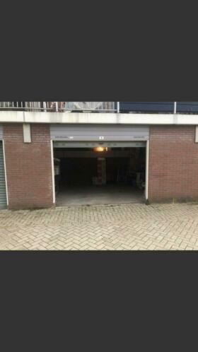 Grote garagebox in Schiedam.