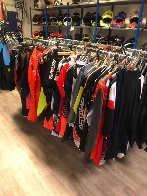 GROTE OUTLET crosskleding 50-75 korting op de  verkoopprijs