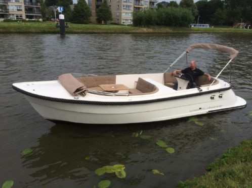 Grote sortering aan tendersloepen voorradig