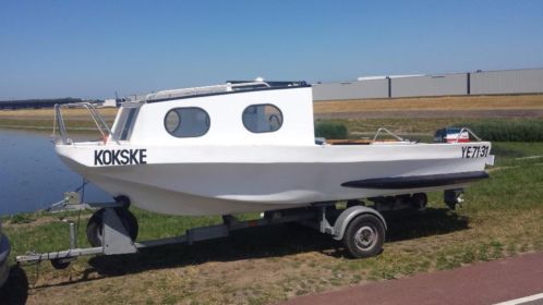 Grote stabiele en ruime GRACHTENBOOT vaarklaar