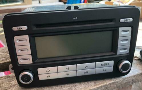 Grundig auto radio  cd-speler  MP3 (1f)