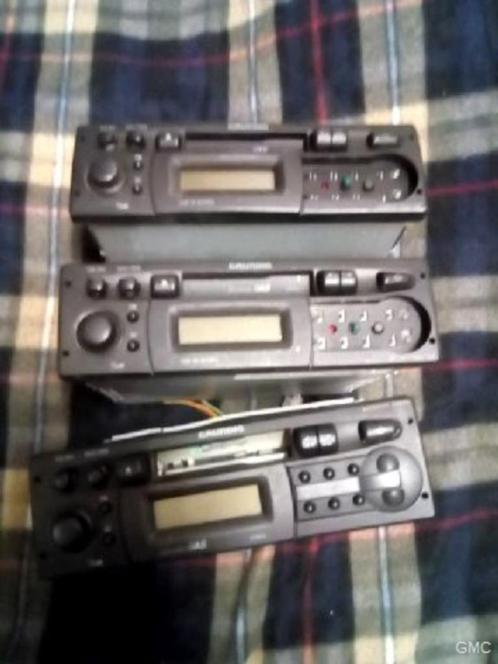 Grundig auto radios voor onderdelen totaal ( 3 stuks )