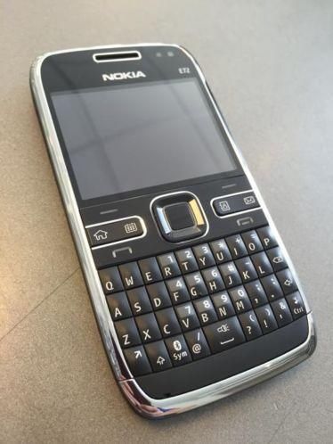 GSM Huys  Nokia E72 BlackSilver ZGAN  3 MND Garantie