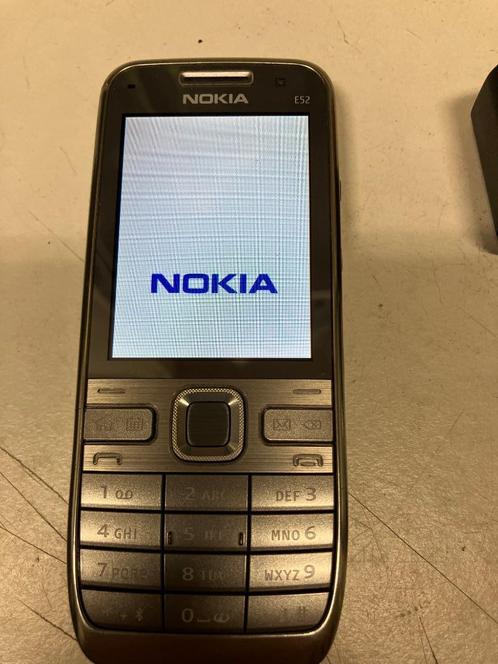 GSM Nokia E52
