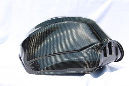 GSX-R carbon brandstof tanks