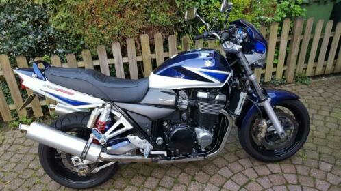 gsx1400 bouwjaar 2005 km stand 26000.