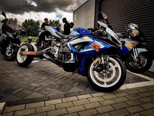 Gsxr 750 k6 verlengd op kenteken compleet.