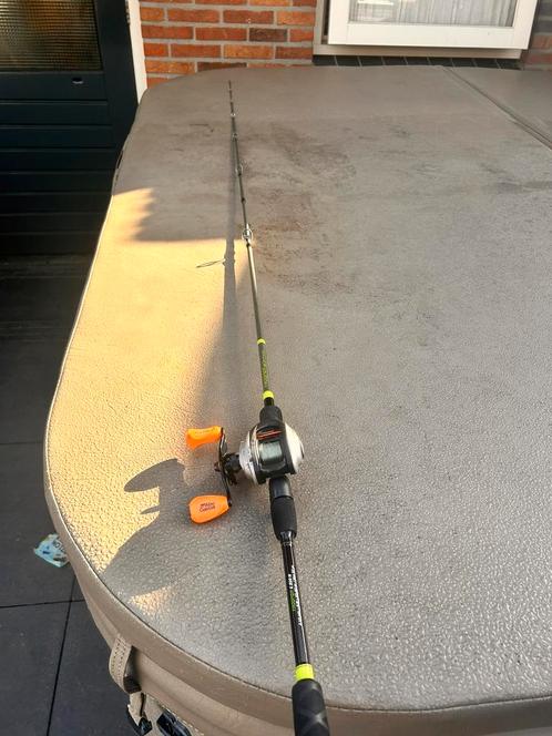 Gunki trooper c210 H met een Abu Garcia Max STX L