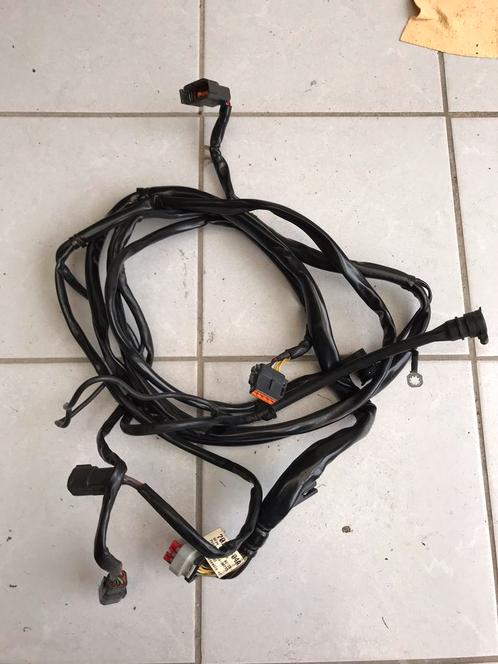 H-D OEM INTERCOM PLUGampPLAY