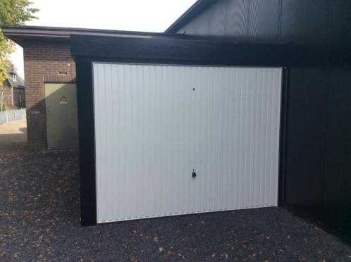 Halve garage, 63 meter, staal, electrische Hormann deur