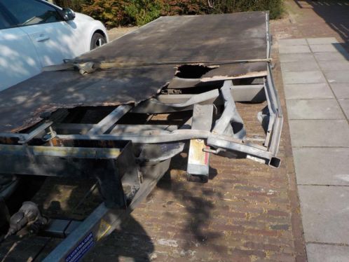 Hapert Kanteltrailer 3500 kg BJ 2012 Met Schade