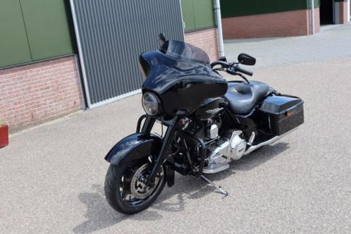 Harley 103 FLHX Street Glide, Glanszwart, Bj 2012, NIEUWSTAA