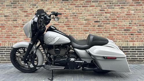 Harley Davidson 103 FLHXS Street Glide Special Bagger 21x27x27 V