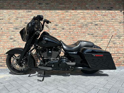 Harley Davidson 103 FLHXS Street Glide Special Black Out Ape
