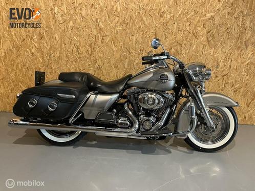 Harley Davidson 96 FLHRC Road King Classic