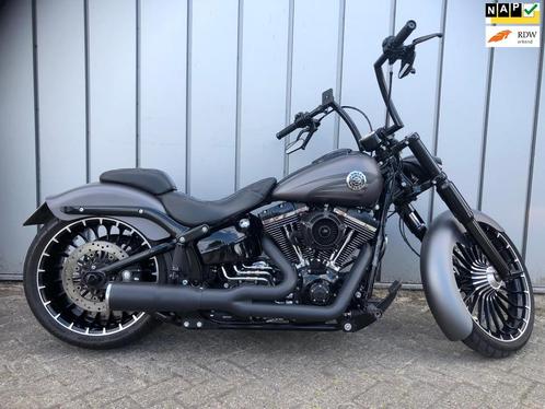 Harley Davidson Chopper 103 FXSB Softail Breakout BTW5HD