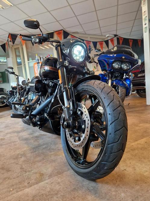 HARLEY DAVIDSON CVO PRO STREET BREAKOUT 2018 als nieuw