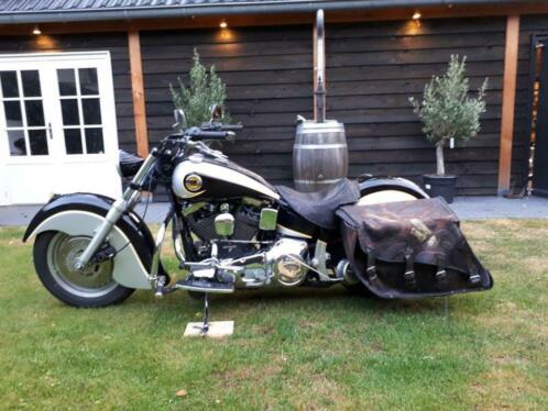 Harley Davidson Fatboy FLSTF verbouwd naar 034Indian Style034..