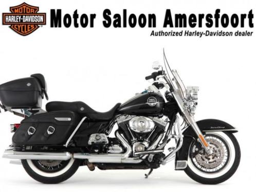 Harley-Davidson FLHRC Road King Classic (bj 2009)