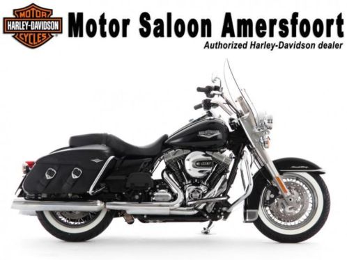 Harley-Davidson FLHRC Road King Classic Rental AANBIEDING