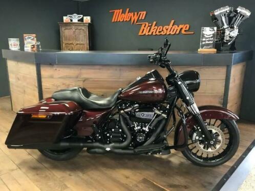 Harley-Davidson FLHRXS Road King Special 107Ci Roadking M8