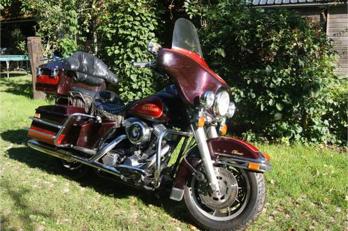 Harley-Davidson FLHTC Electra Glide Classic motor en bak hee