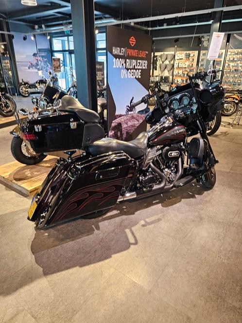 Harley Davidson FLHTCUSE CVO ELECTR GLIDE