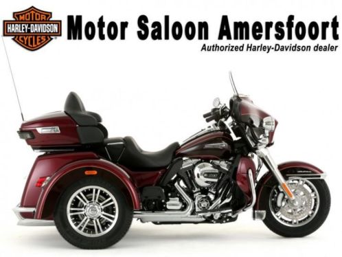 Harley-Davidson FLHTCUTG Tri Glide Ultra Trike DEMO AANBIEDI