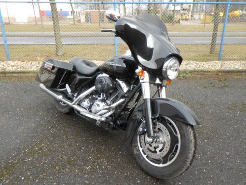 HARLEY-DAVIDSON Flhx Street Glide