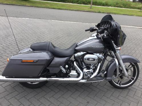 Harley Davidson FLHX Street Glide