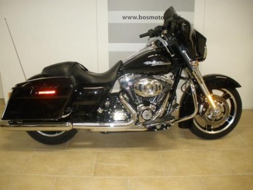 HARLEY-DAVIDSON FLHX STREET GLIDE (bj 2013)