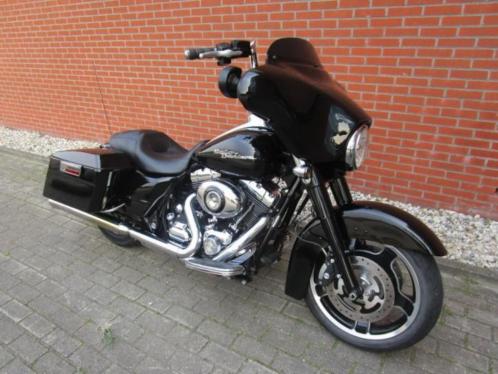 Harley-Davidson FLHX STREETGLIDE ELECTRA (BTW (bj 2010)