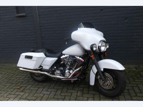 Harley-Davidson FLHX WHITE EDITION (bj 2006)