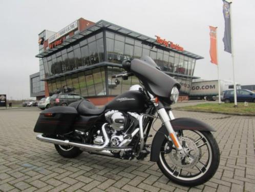 Harley-Davidson FLHXS STREETGLIDE FLHX btw mot (bj 2015)