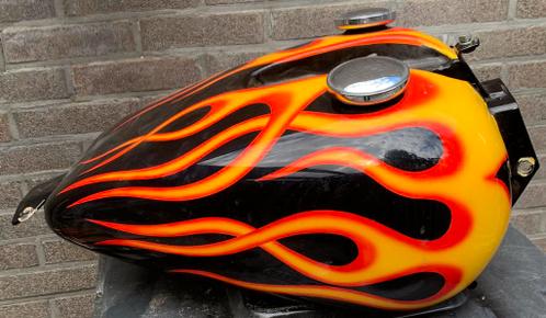 Harley Davidson FXR DYNA tank