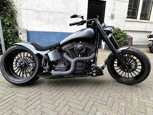 Harley Davidson FXSTB Volledig Custom