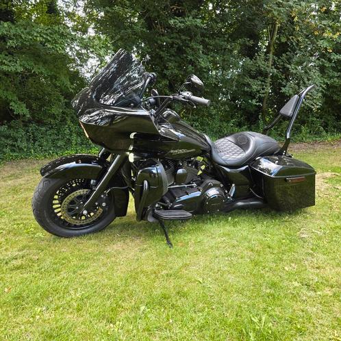 Harley davidson road glide FLTRX