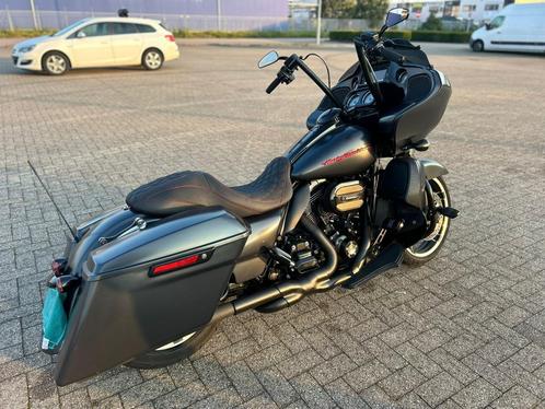 Harley Davidson road glide  FLTRXS  103