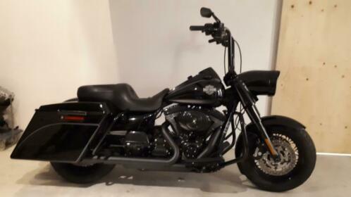 Harley Davidson Road King 103ci Classic - Black on Black..