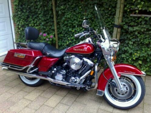 Harley Davidson Road King .bordeau rood