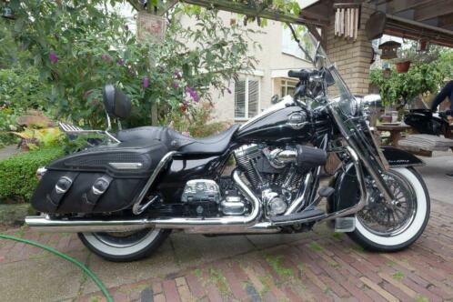 HARLEY DAVIDSON ROAD KING classic 2009