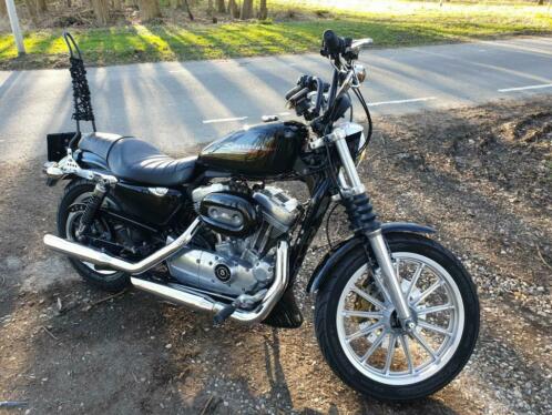 Harley Davidson sportster 883